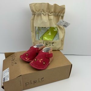 Pipit Flower Apricot Camel suede baby booties shoe